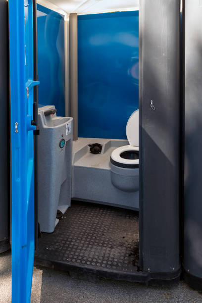 Portable Toilet Options We Offer in Ocean Pointe, HI